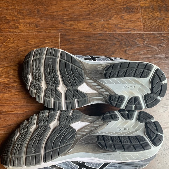 Men’s ASICS GT-2000 8 Shoes - Picture 4 of 4